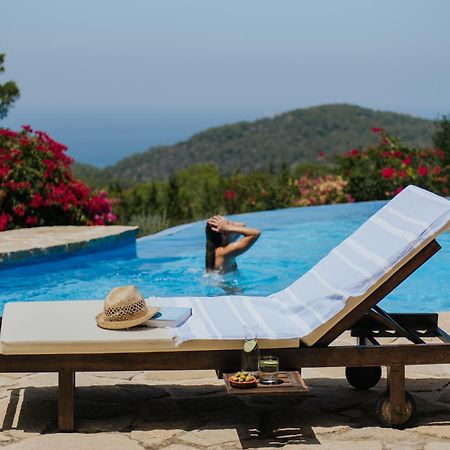 Villa & Guesthouse Paissa D'En Bernat Cala Tarida  Exterior photo