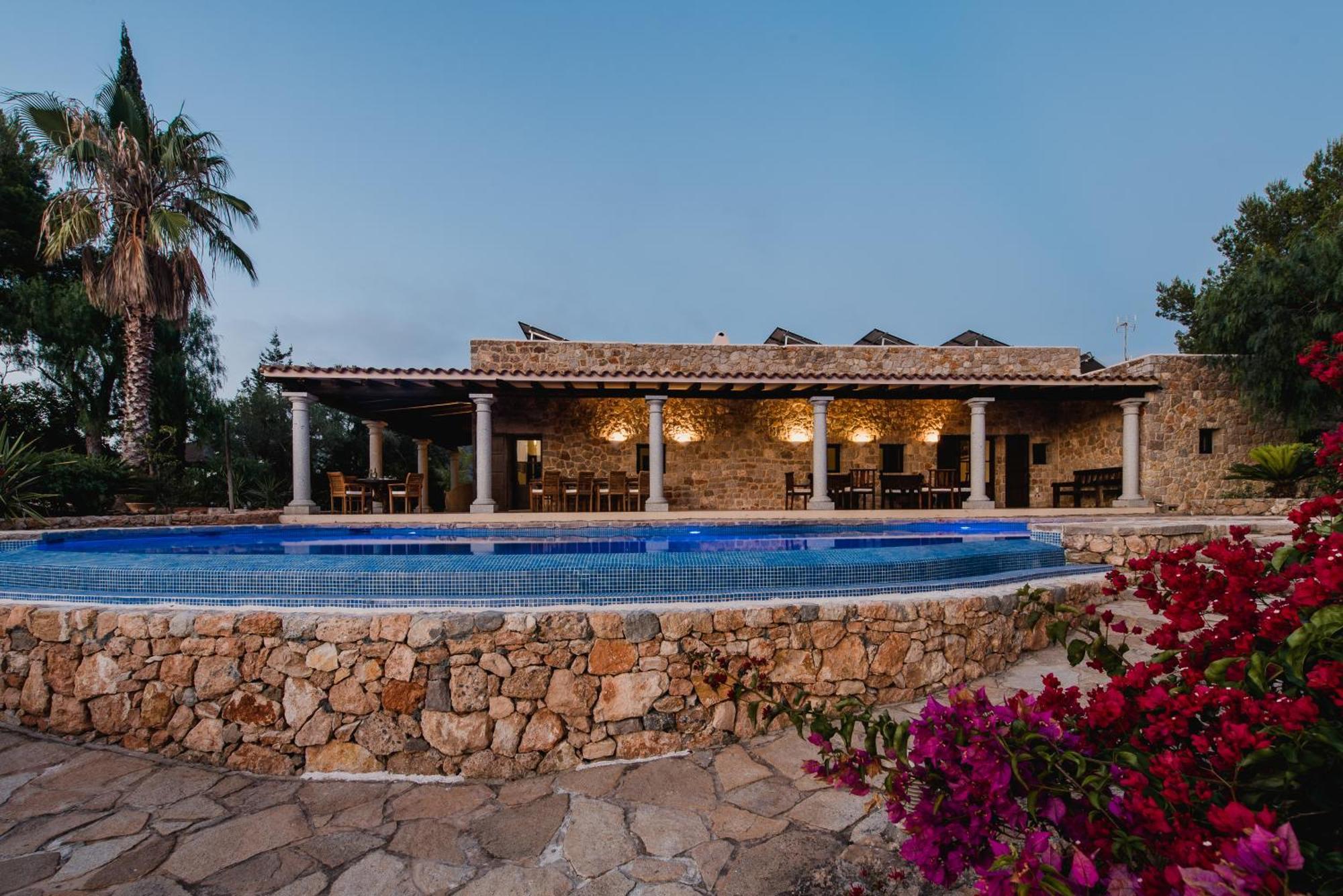 Villa & Guesthouse Paissa D'En Bernat Cala Tarida  Exterior photo