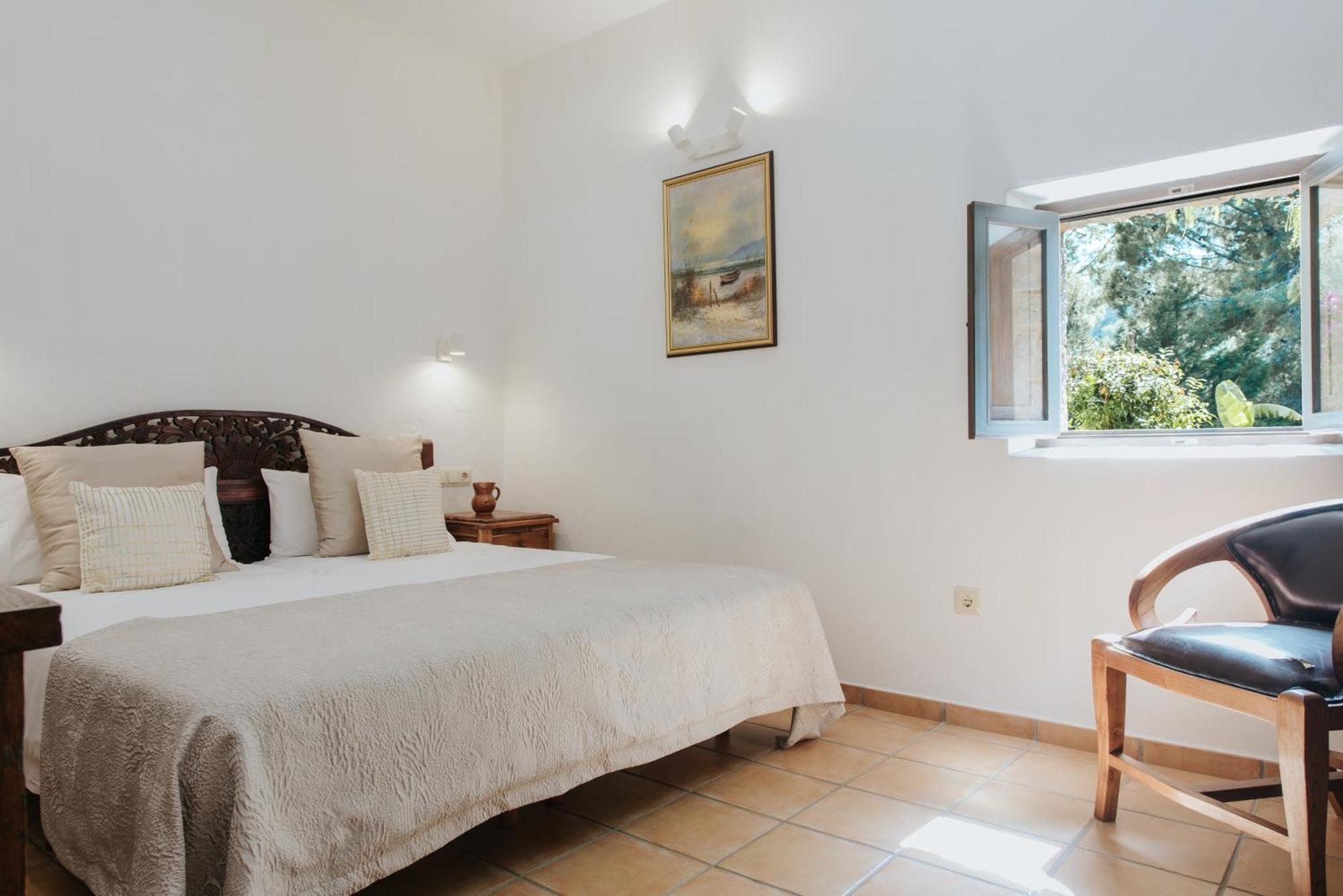 Villa & Guesthouse Paissa D'En Bernat Cala Tarida  Exterior photo
